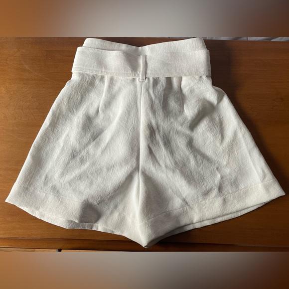 Wilfred Aritzia Classic Paper Bag Short - 00 - Light Birch - Picture 2 of 6